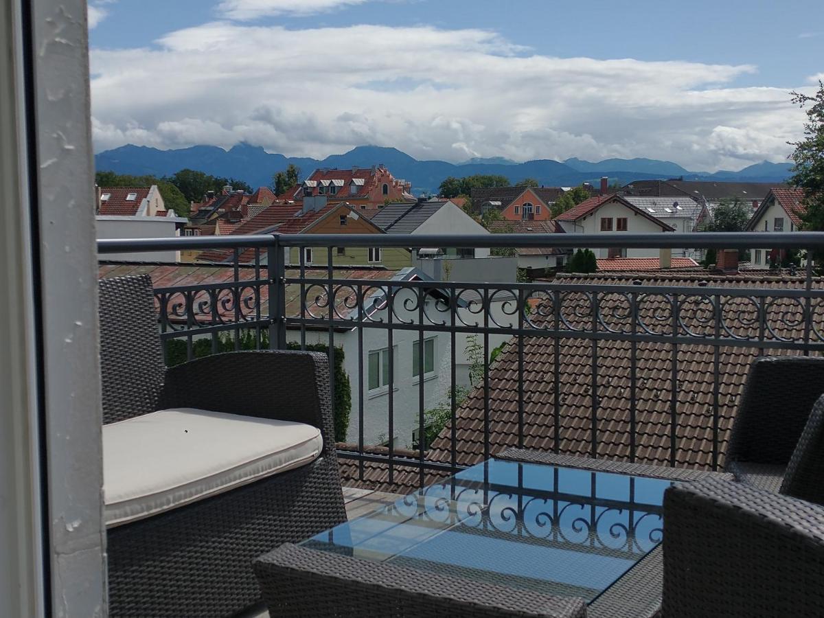 - Pano Apartment